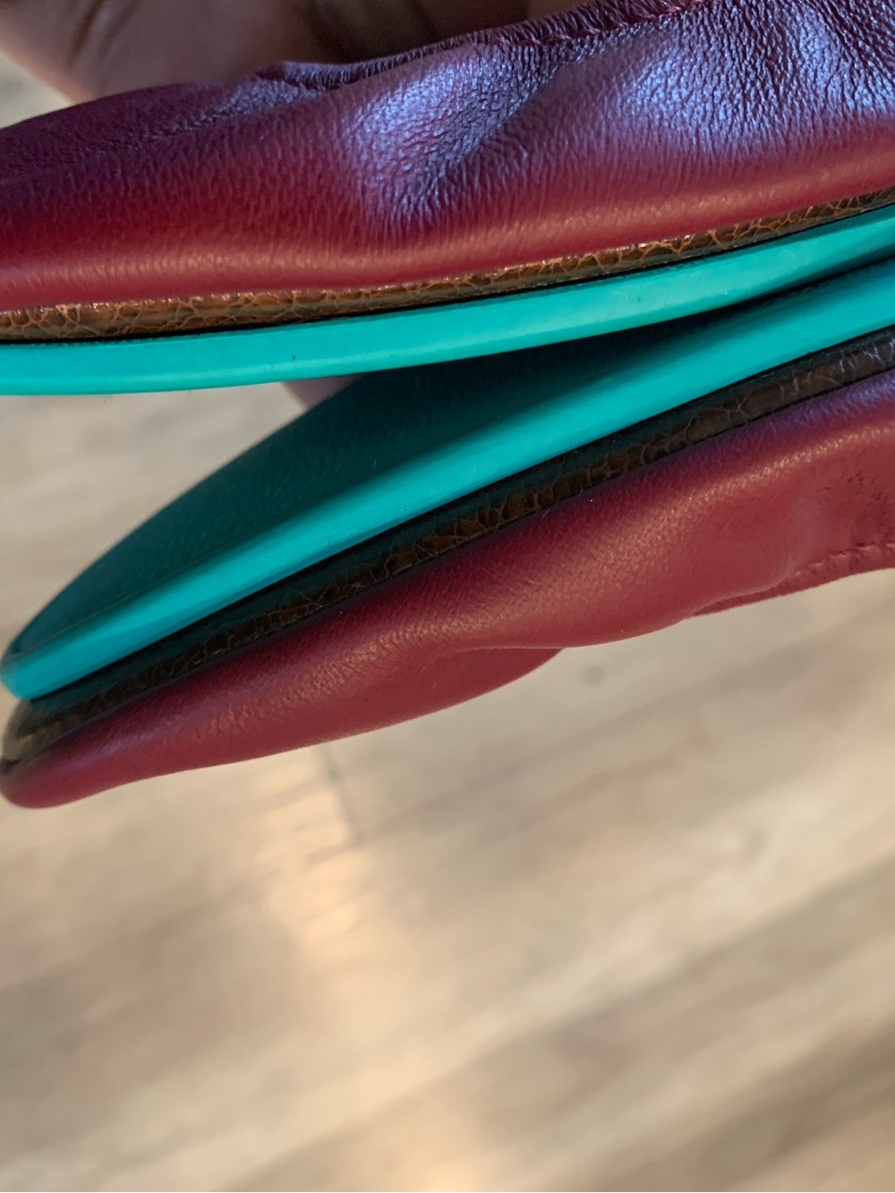 Tieks Sz 8 Foldable Burgundy Leather Slip-On Ballet Flats with Teal Heel Tab - Picture 7 of 16